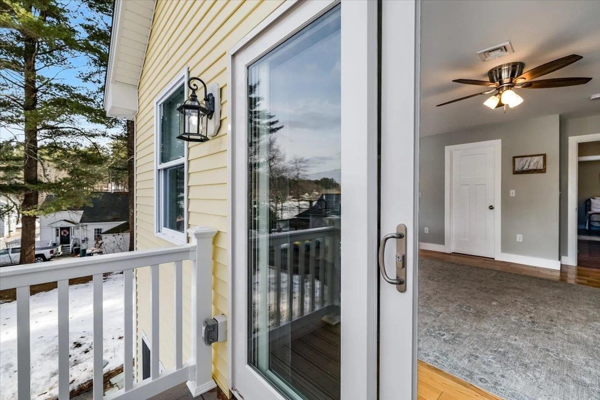 29 Beaver Lake Avenue Derry NH 03038