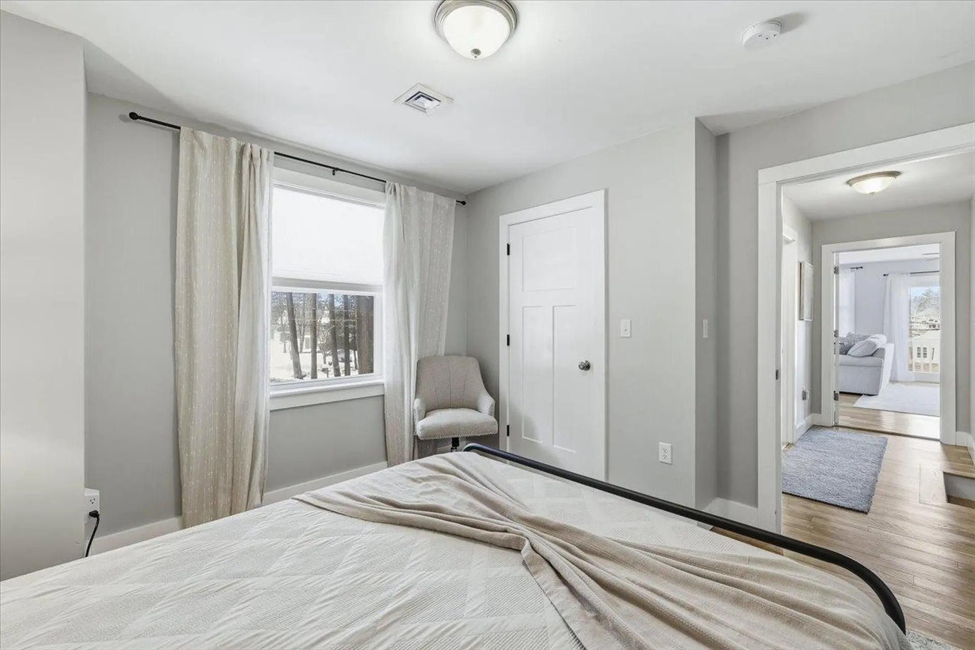 29 Beaver Lake Avenue Derry NH 03038