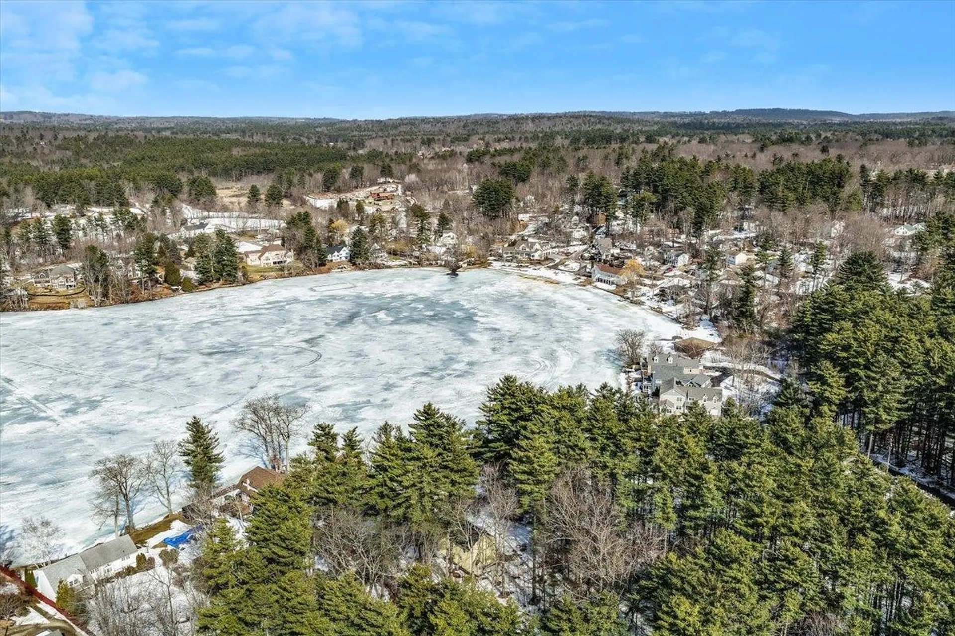 29 Beaver Lake Avenue Derry NH 03038