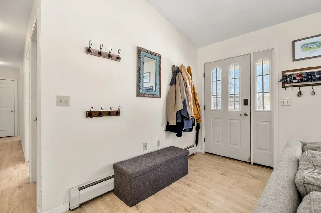 27 Barnes Avenue Alton NH 03809