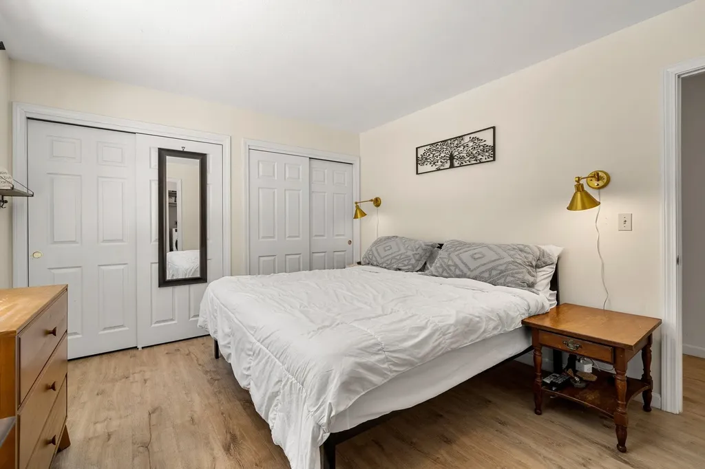 27 Barnes Avenue Alton NH 03809