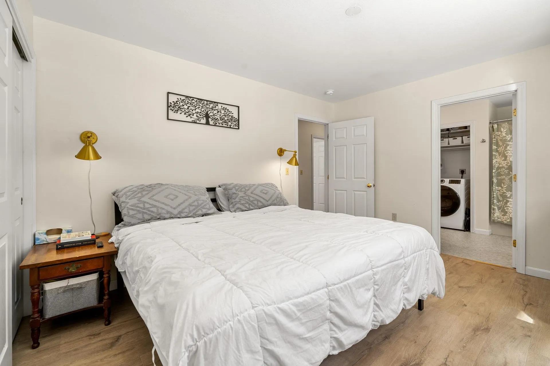 27 Barnes Avenue Alton NH 03809