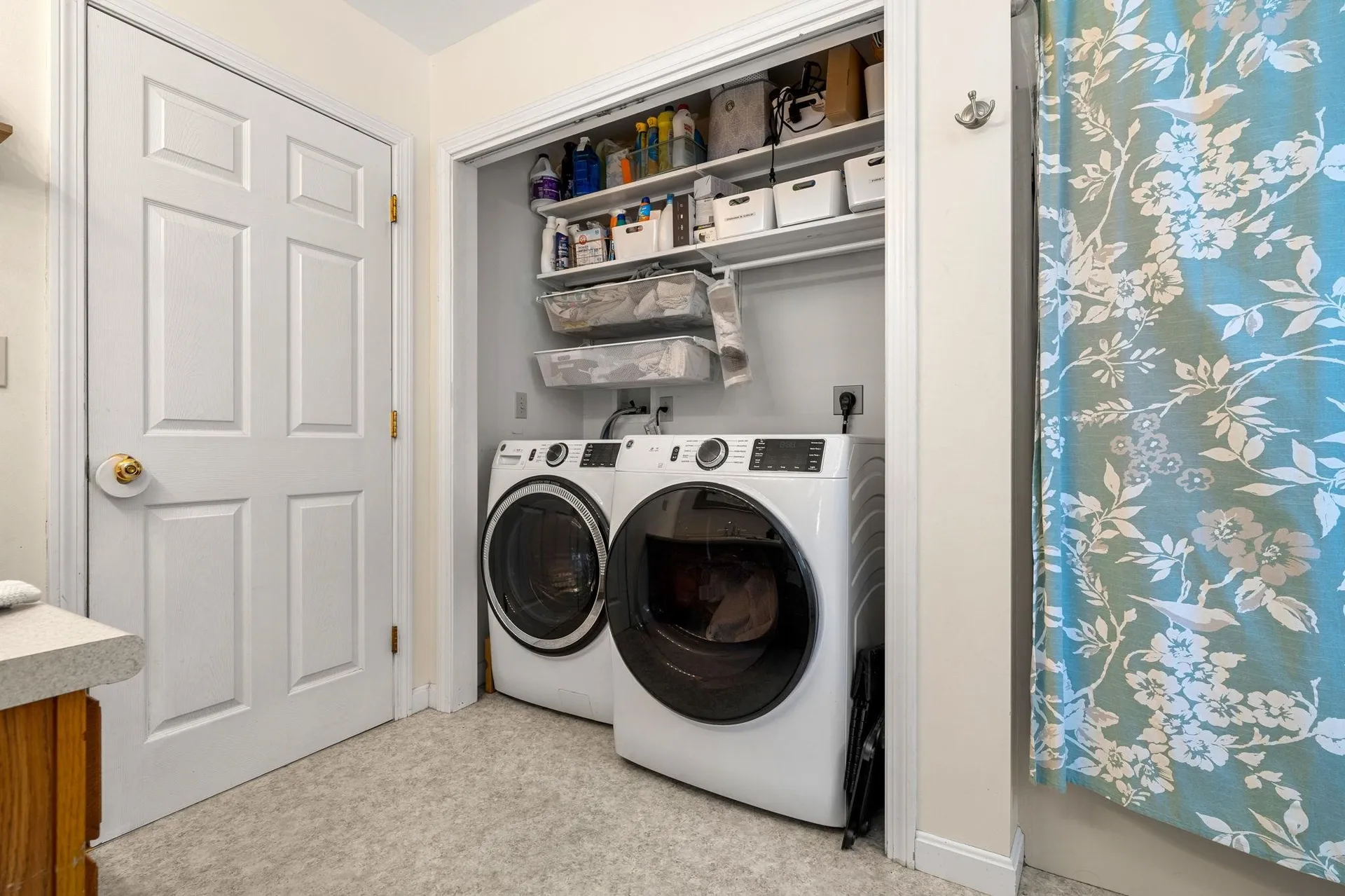 27 Barnes Avenue Alton NH 03809