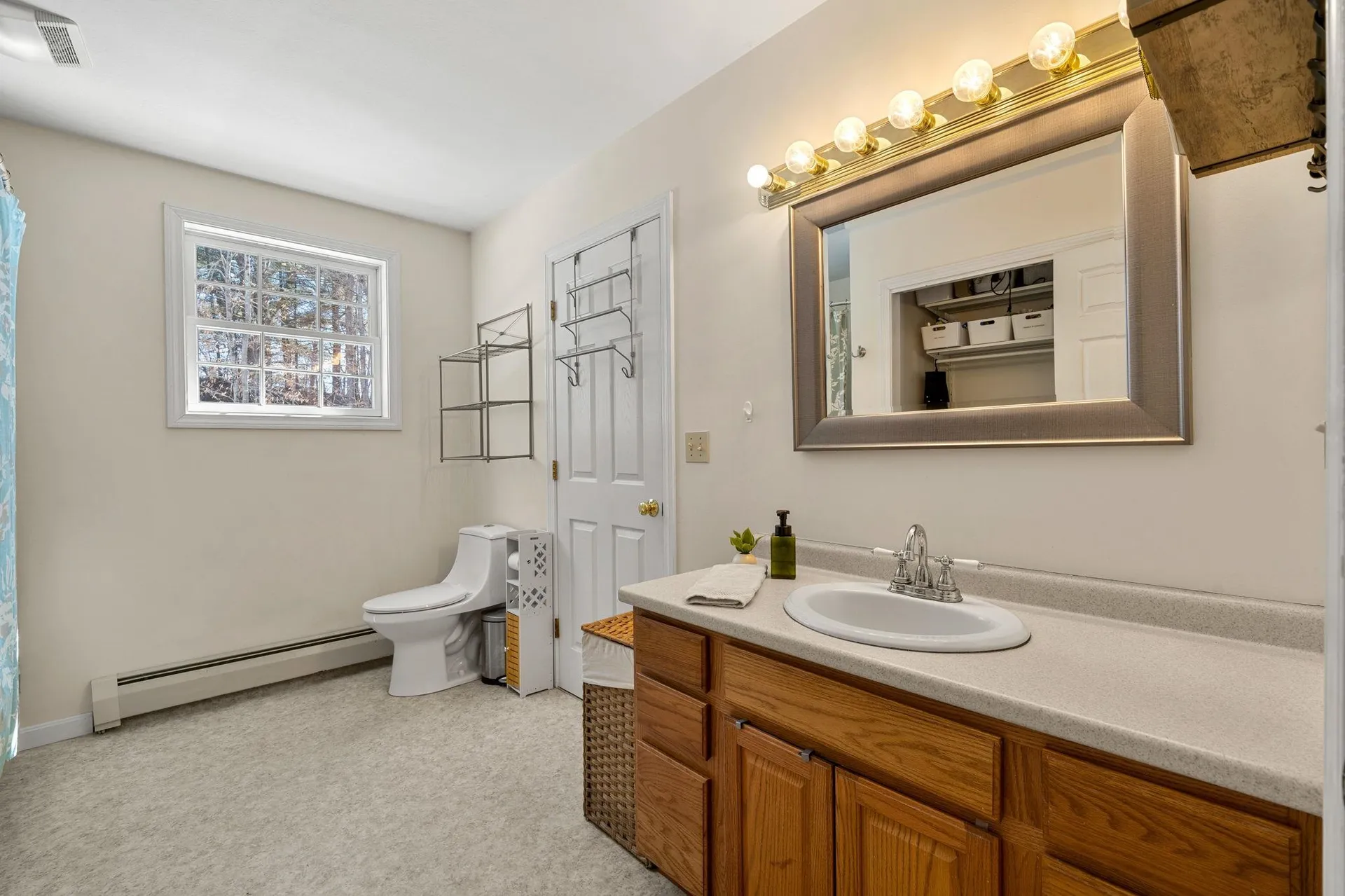 27 Barnes Avenue Alton NH 03809