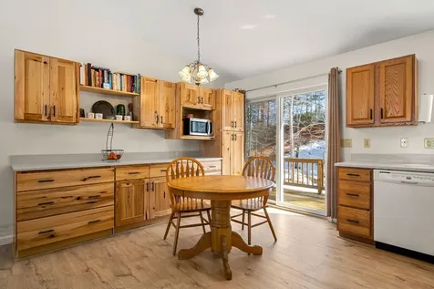 27 Barnes Avenue Alton NH 03809