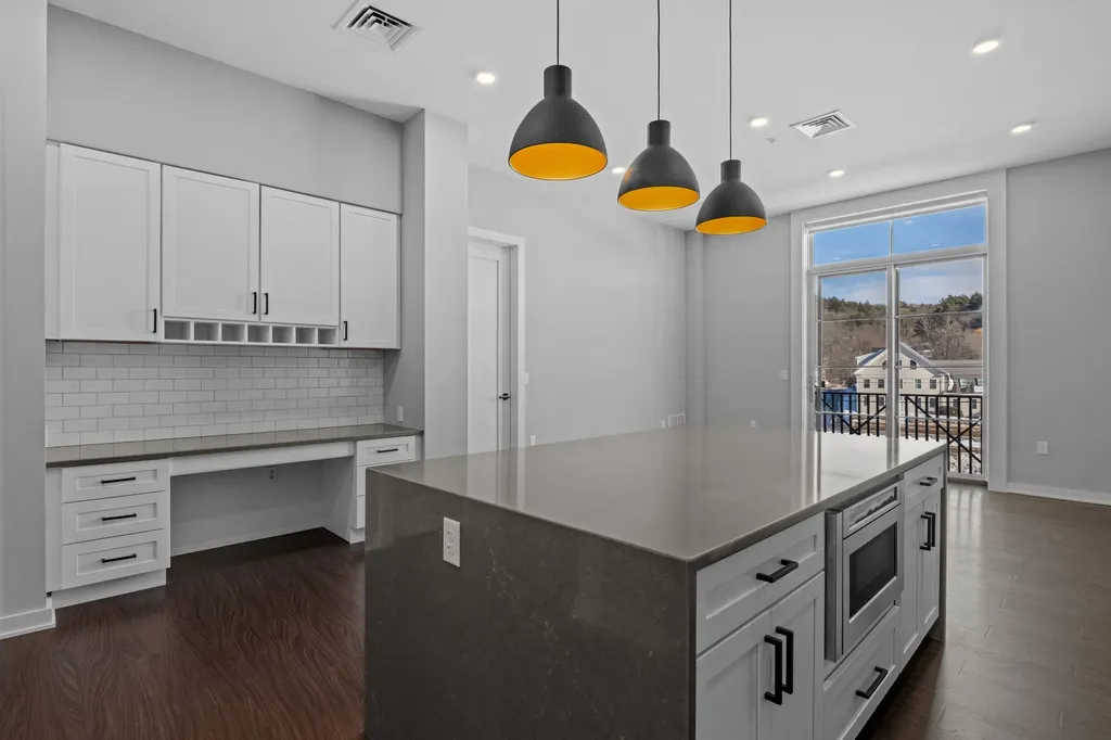 51 Elm Street Laconia NH 03246