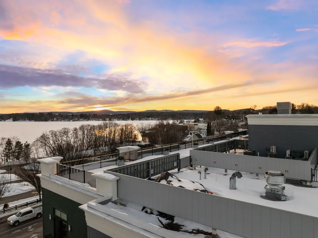 51 Elm Street Laconia NH 03246