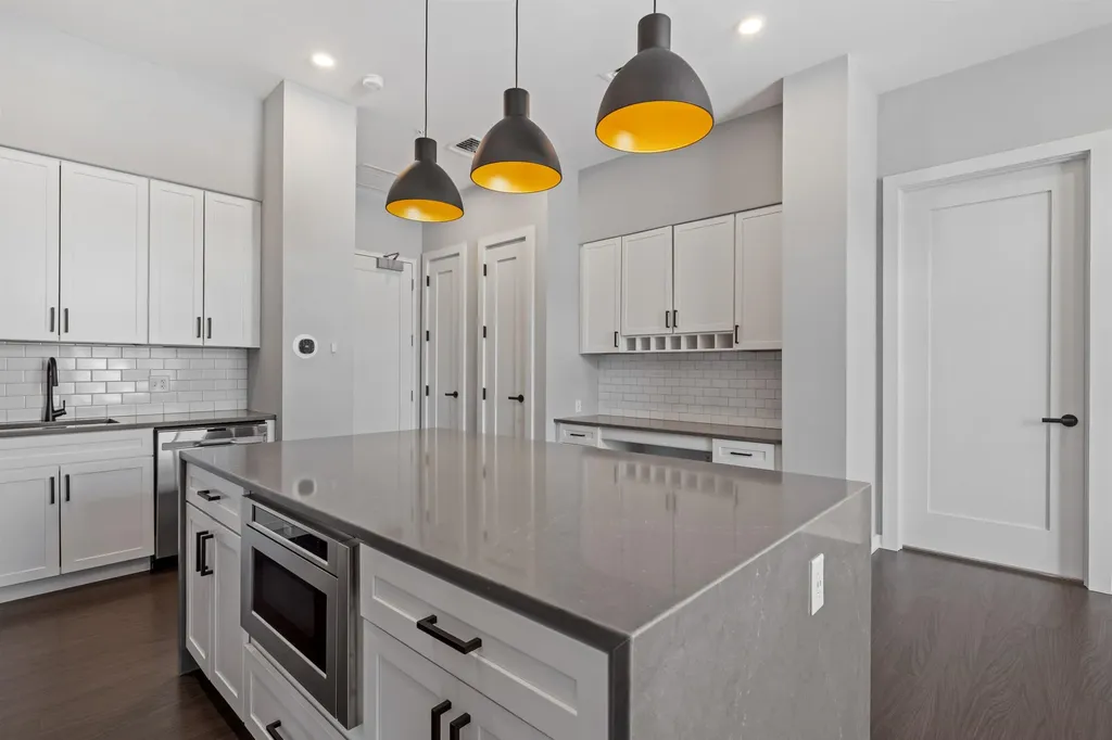 51 Elm Street Laconia NH 03246