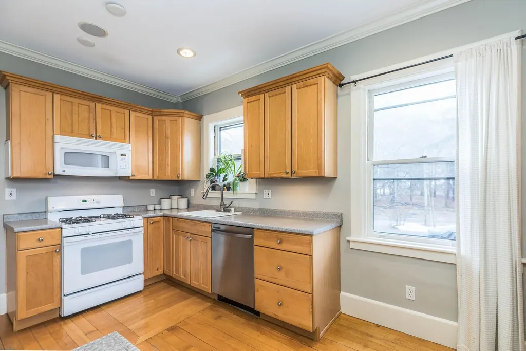 889 South Street Portsmouth NH 03801