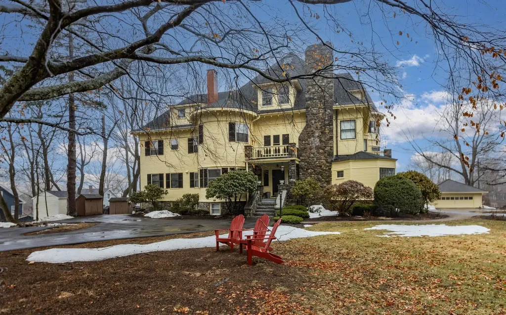 889 South Street Portsmouth NH 03801