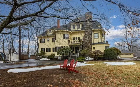 889 South Street Portsmouth NH 03801