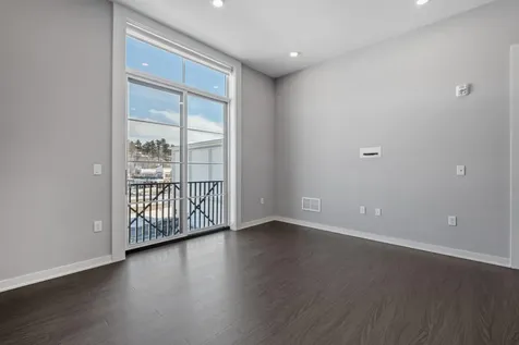 51 Elm Street Laconia NH 03246