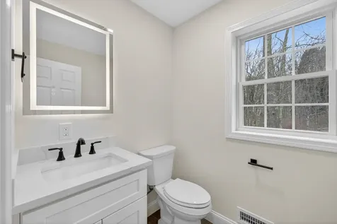 335 Raymond Road Chester NH 03036