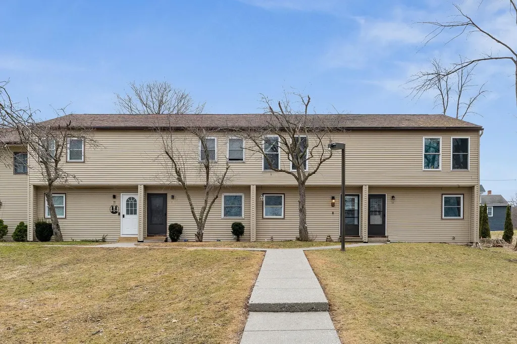 13 Cherry Tree Court St. Albans City VT 05478