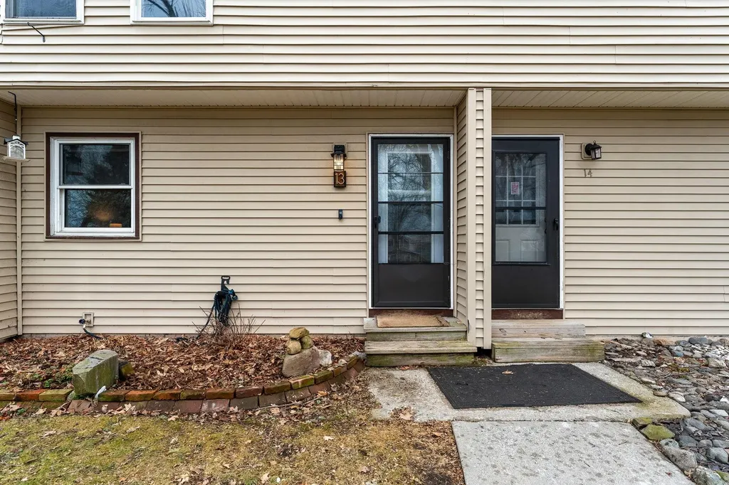 13 Cherry Tree Court St. Albans City VT 05478
