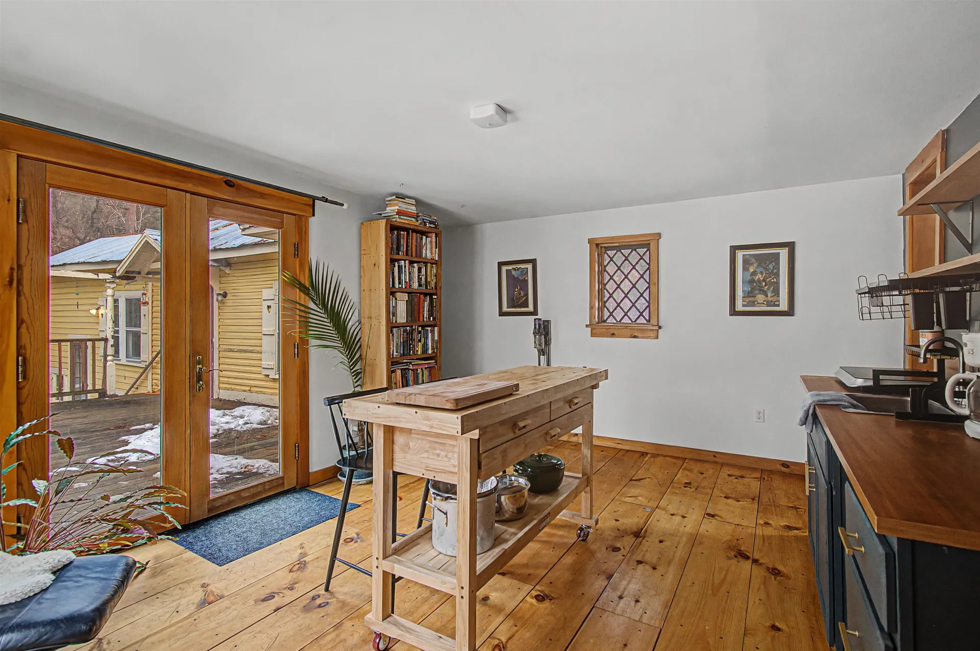 86 Stowe Street Waterbury VT 05676