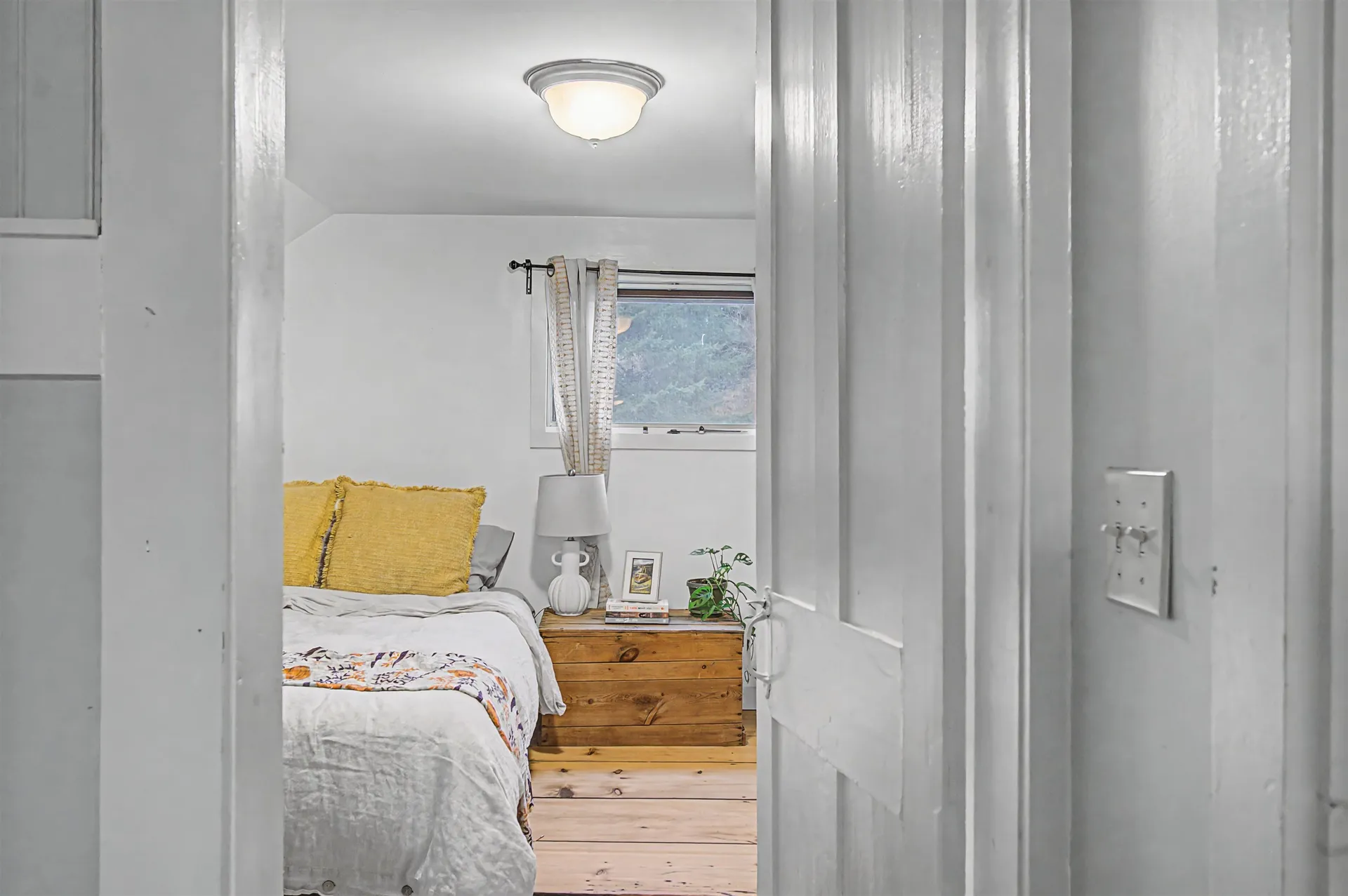 86 Stowe Street Waterbury VT 05676