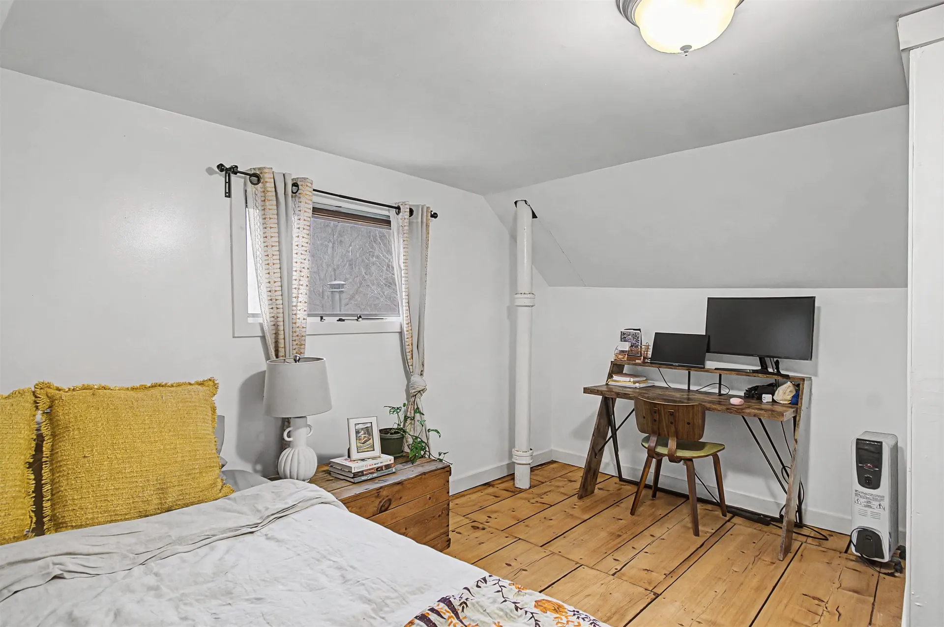 86 Stowe Street Waterbury VT 05676