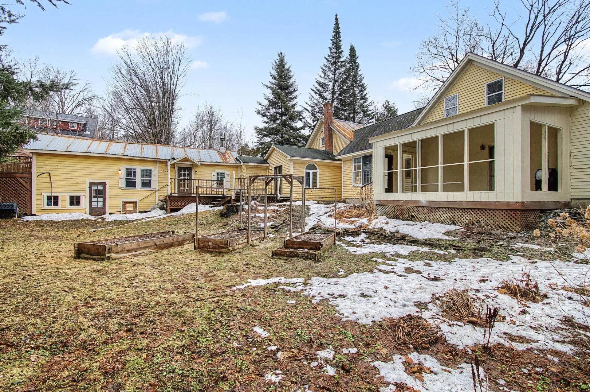 86 Stowe Street Waterbury VT 05676