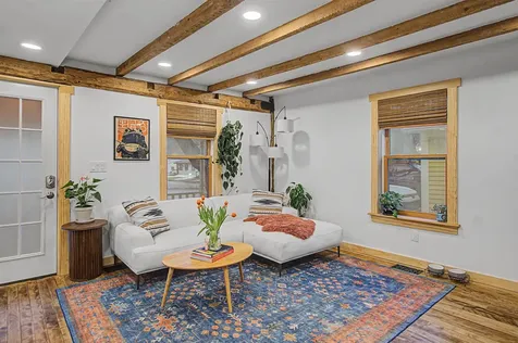 86 Stowe Street Waterbury VT 05676