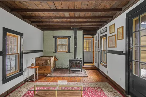 86 Stowe Street Waterbury VT 05676