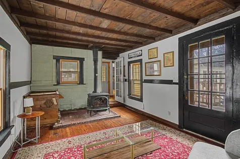 86 Stowe Street Waterbury VT 05676