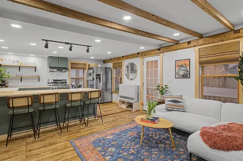 86 Stowe Street Waterbury VT 05676