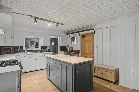 86 Stowe Street Waterbury VT 05676
