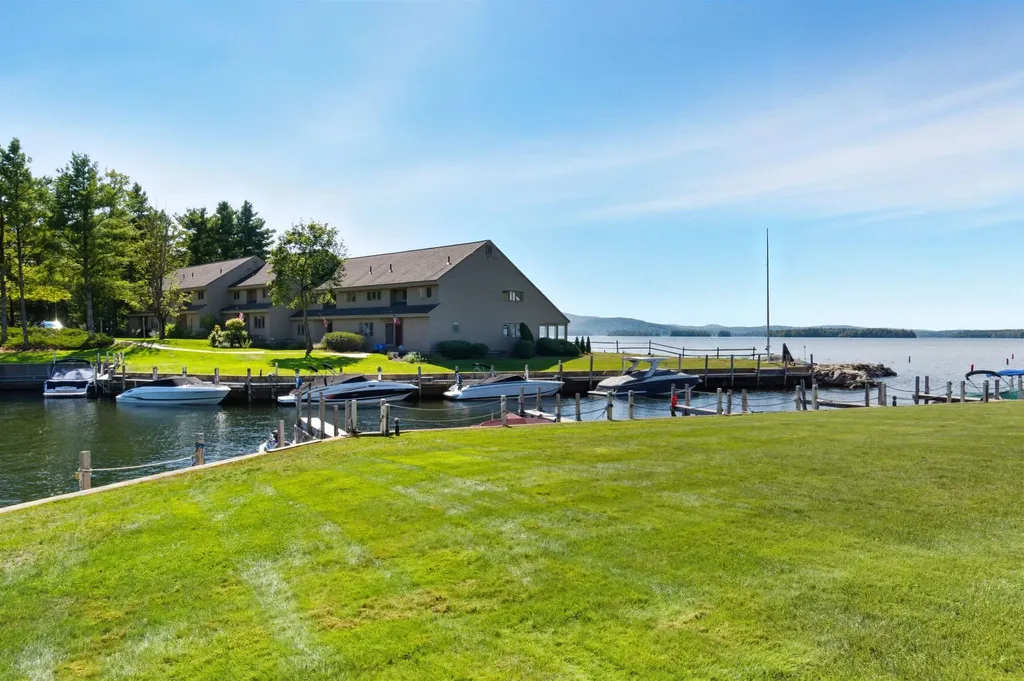 9 Starboard Lane Moultonborough NH 03254