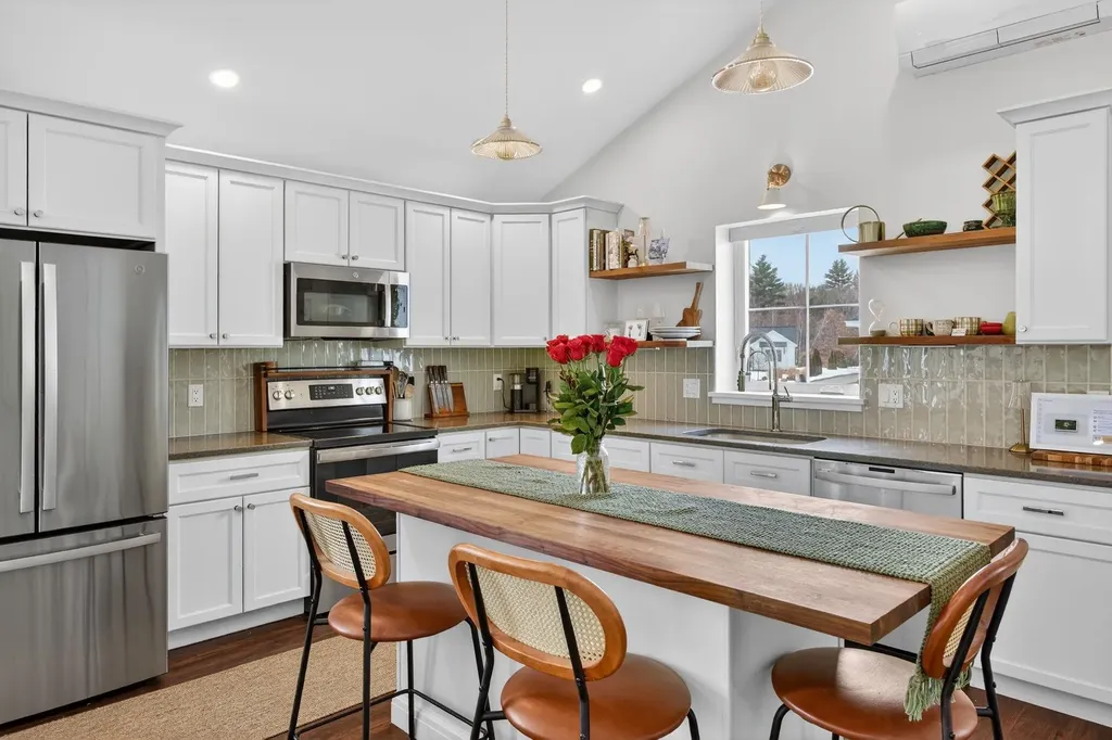 23 Whippoorwill Way Somersworth NH 03878