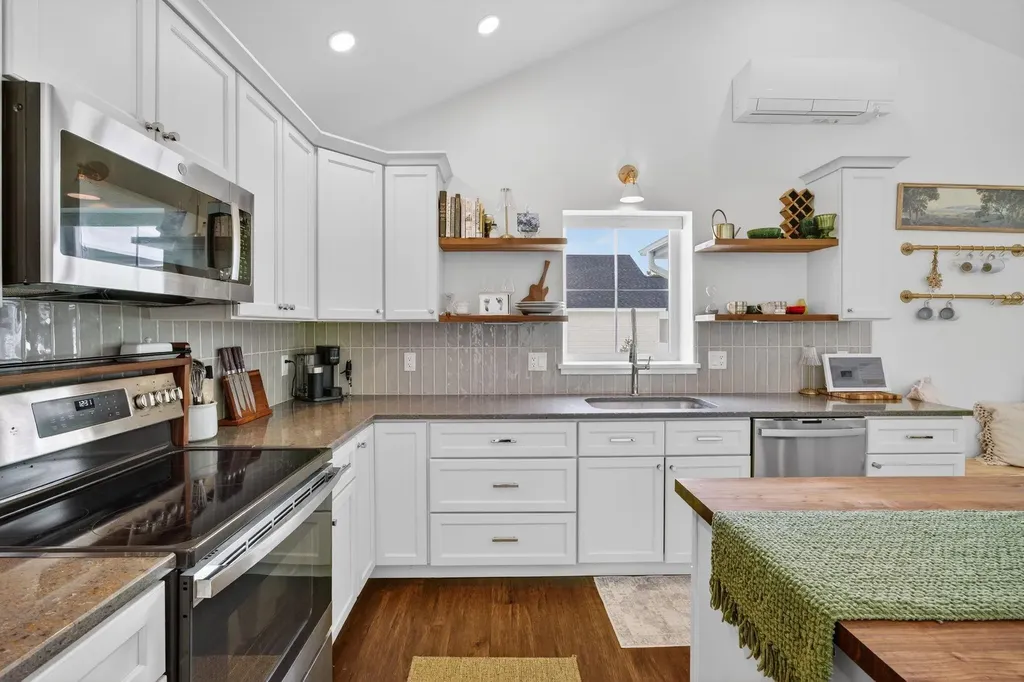 23 Whippoorwill Way Somersworth NH 03878