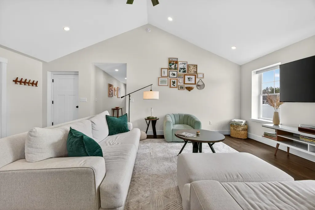 23 Whippoorwill Way Somersworth NH 03878