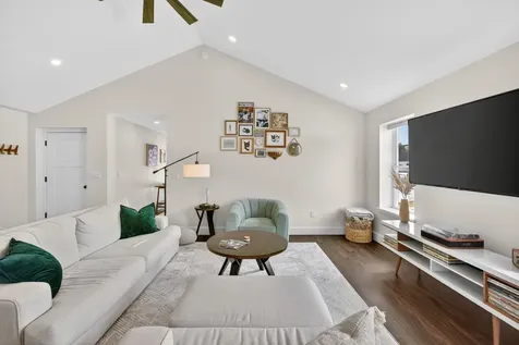 23 Whippoorwill Way Somersworth NH 03878