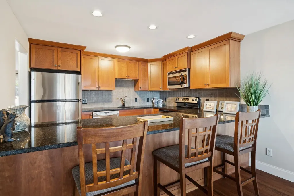 11-2 Mountain West Drive Wolfeboro NH 03894