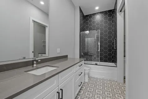 51 Elm Street Laconia NH 03246