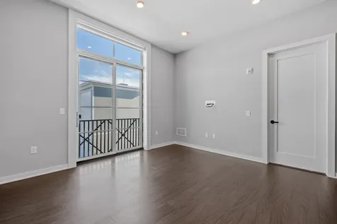 51 Elm Street Laconia NH 03246