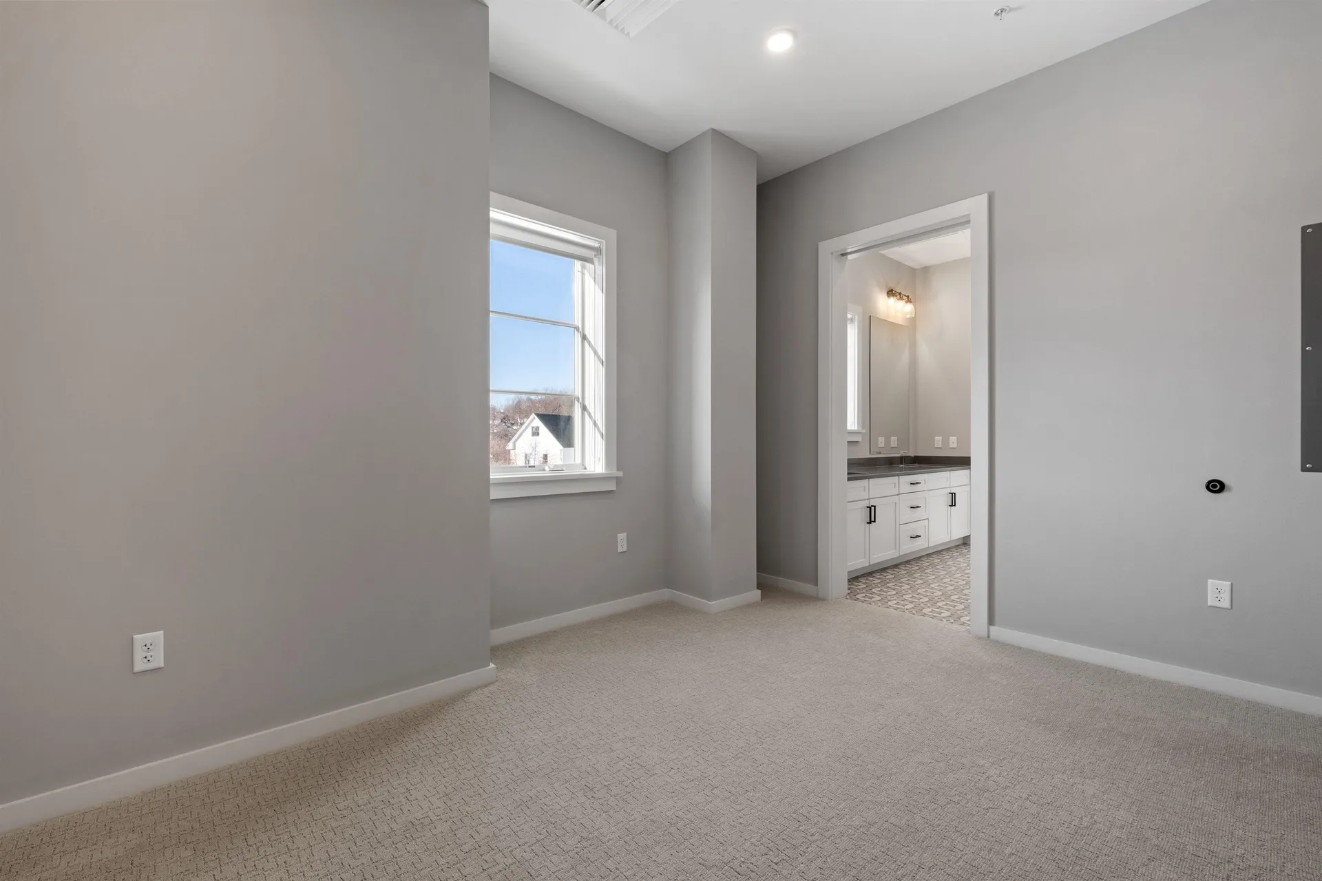 51 Elm Street Laconia NH 03246