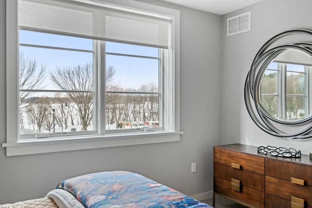 51 Elm Street Laconia NH 03246
