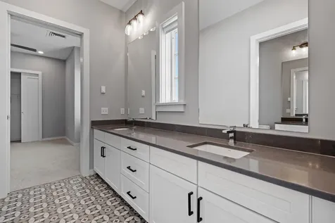 51 Elm Street Laconia NH 03246