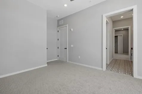 51 Elm Street Laconia NH 03246