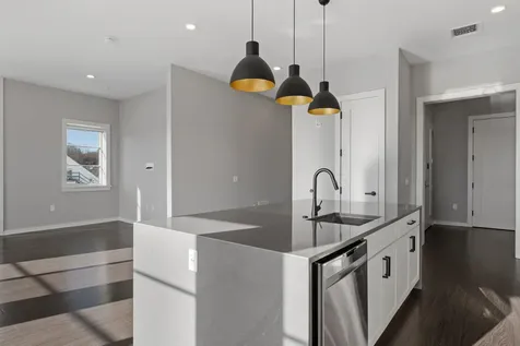 51 Elm Street Laconia NH 03246