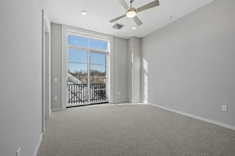 51 Elm Street Laconia NH 03246