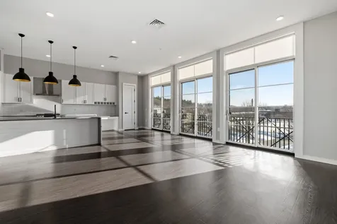 51 Elm Street Laconia NH 03246