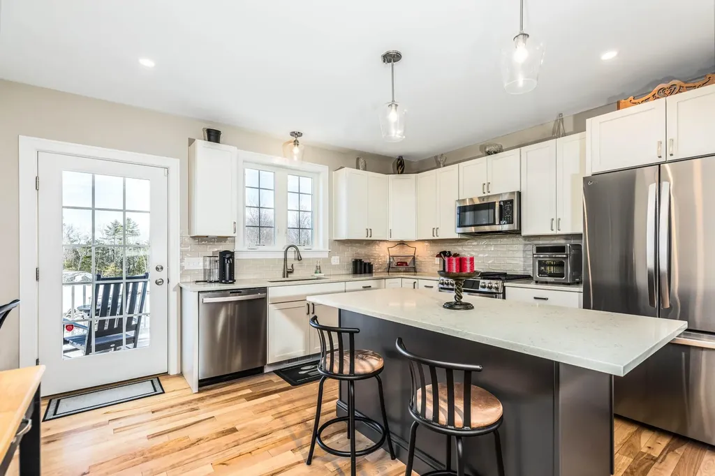 42 Green Road Newmarket NH 03857