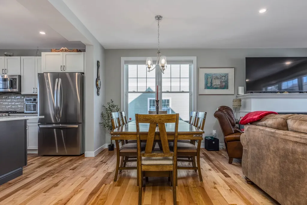 42 Green Road Newmarket NH 03857