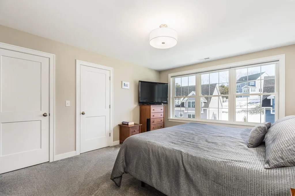 42 Green Road Newmarket NH 03857