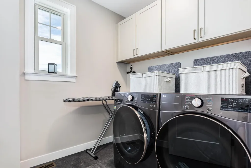 42 Green Road Newmarket NH 03857