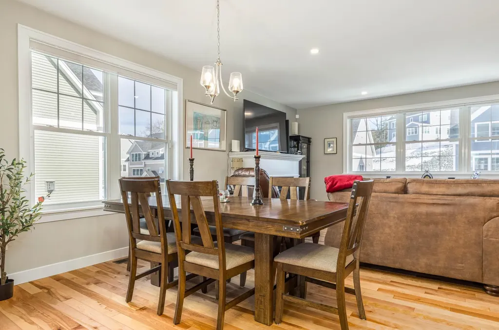 42 Green Road Newmarket NH 03857