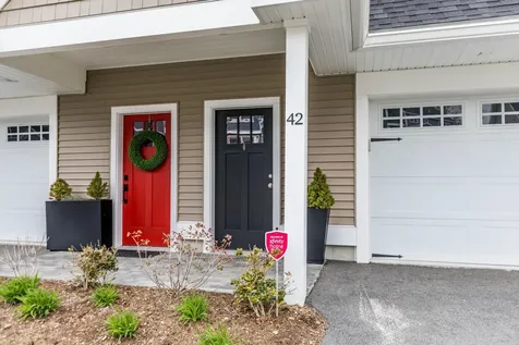 42 Green Road Newmarket NH 03857