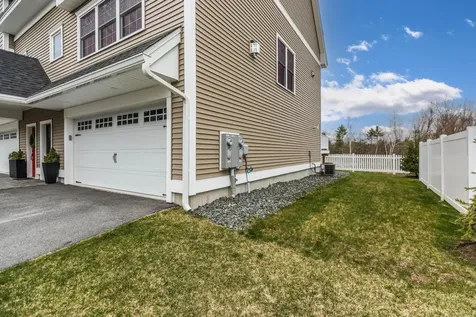 42 Green Road Newmarket NH 03857